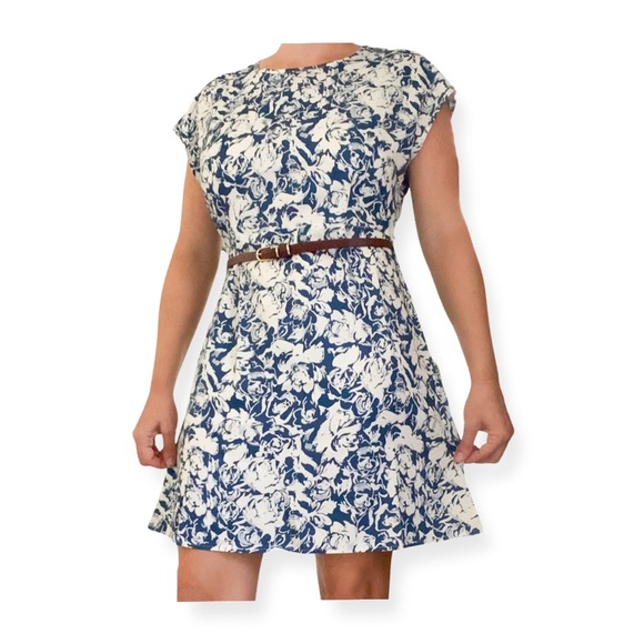 Dresses & Skirts - Blue and White Rose Dress